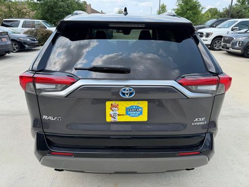 Used 2019 Toyota RAV4 XSE w/ XSE Weather Package AWD/4WD image 6