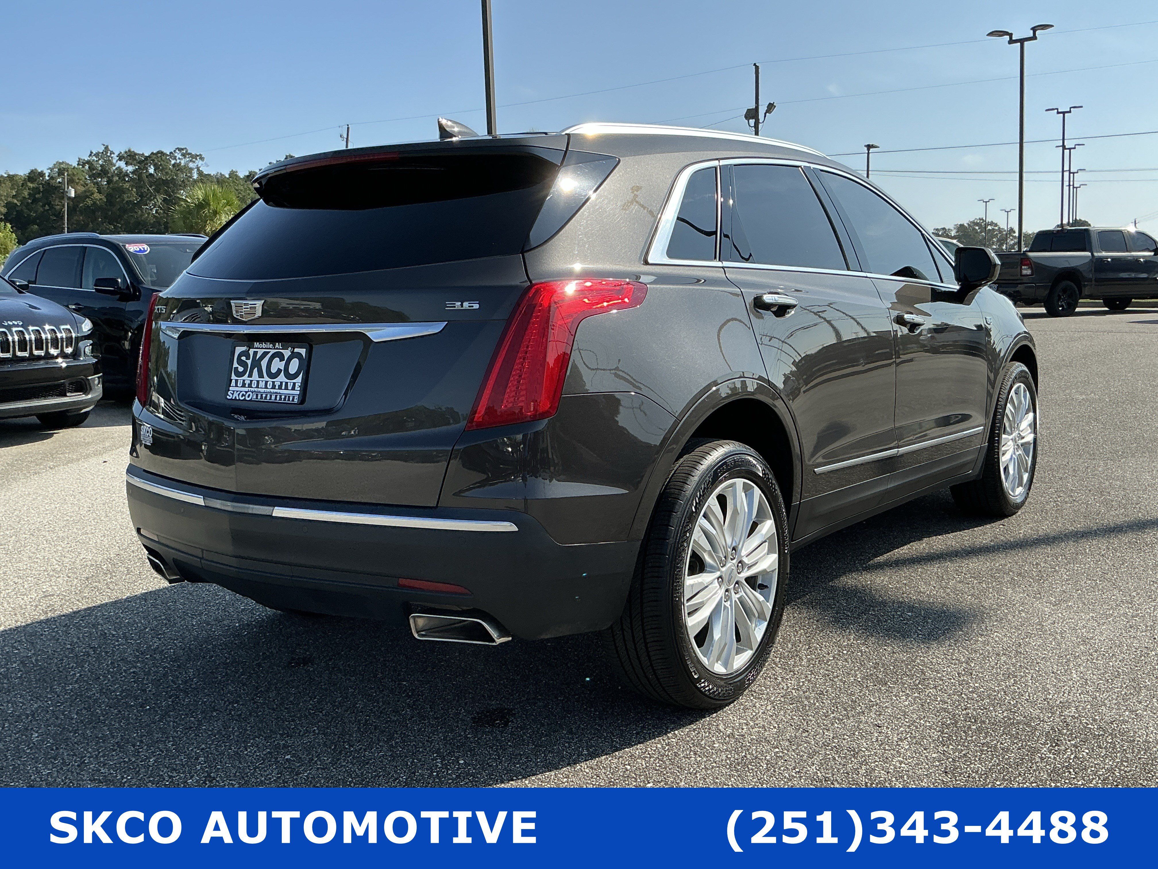 Used 2019 Cadillac XT5 Premium Luxury FWD image 5