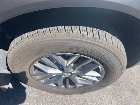 Used 2021 Nissan Rogue S image 9