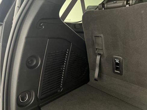 Used 2025 Chevrolet Tahoe LT image 36