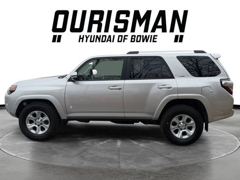 Used 2023 Toyota 4Runner SR5 Premium w/ Moonroof Package image 3