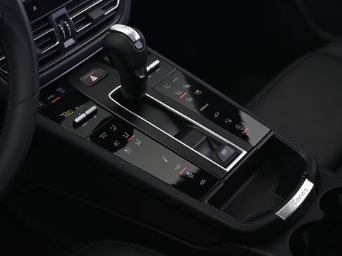 Used 2023 Porsche Macan GTS image 36