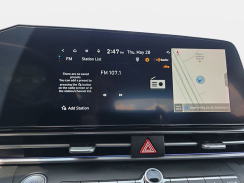 Used 2024 Hyundai Elantra SEL FWD image 22