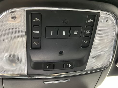 Used 2016 Chrysler 300 S w/ 300S Premium Group image 26