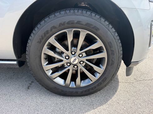 Used 2021 Ford Expedition Max Limited AWD/4WD image 18