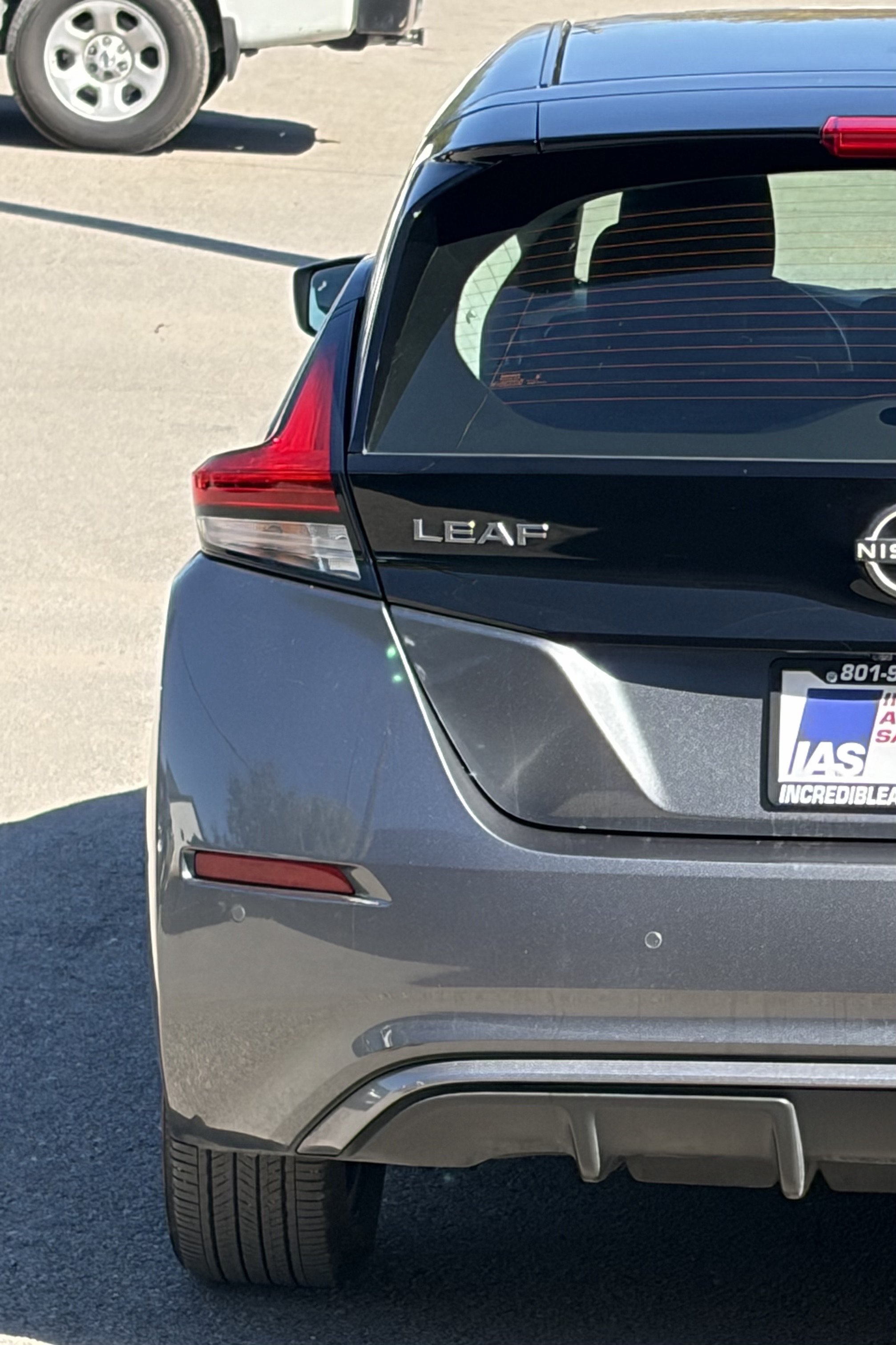 Used 2025 Nissan Leaf S FWD image 11