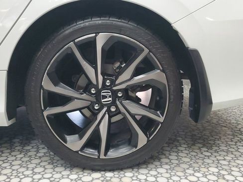 Used 2019 Honda Civic Sport image 6