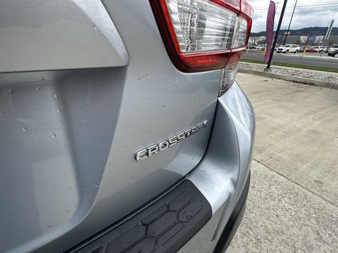 Used 2018 Subaru Crosstrek 2.0i Premium AWD/4WD image 19