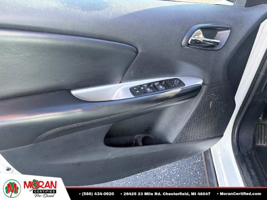 Used 2017 Dodge Journey SE FWD image 12