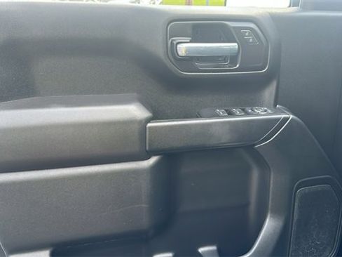 Used 2021 Chevrolet Silverado 1500 Custom image 11