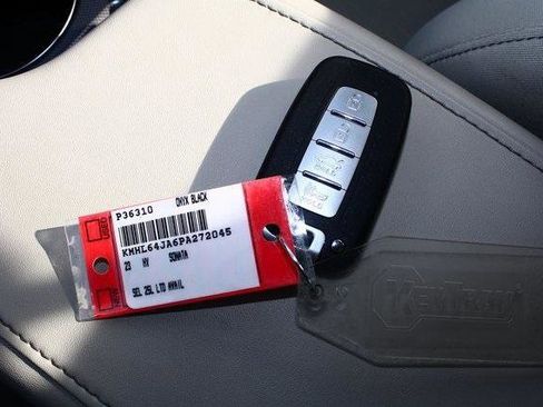 Used 2023 Hyundai Sonata SEL w/ Preferred Accessory Package image 22