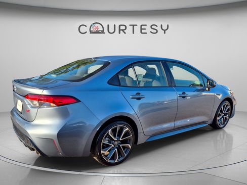Used 2021 Toyota Corolla SE FWD image 7