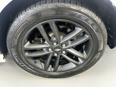 Used 2019 Dodge Charger SXT w/ Blacktop Package AWD/4WD image 11