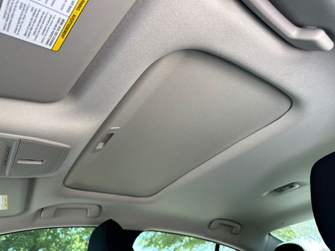 New 2026 Nissan Sentra SV w/ SV Convenience Package FWD image 29