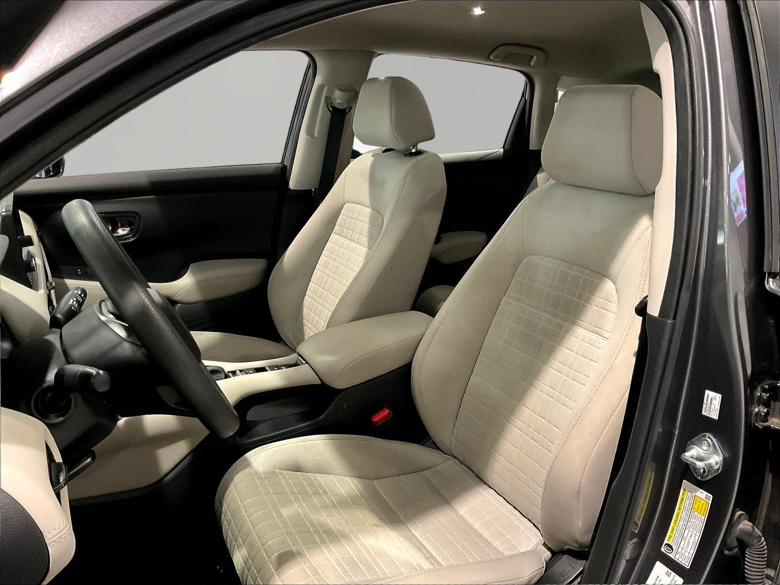 Used 2025 Honda HR-V LX image 21