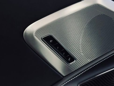 Used 2025 Chevrolet Corvette Stingray Premium Cpe w/ Z51 Performance Package image 17