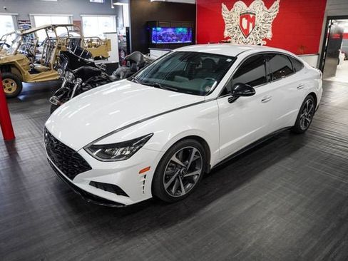 Used 2021 Hyundai Sonata SEL Plus w/ Preferred Accessory Package FWD image 2