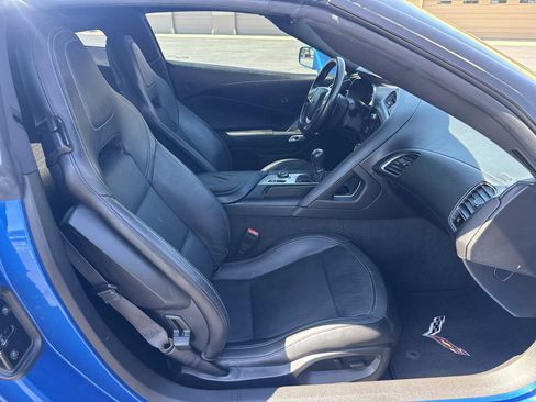 Used 2016 Chevrolet Corvette Stingray Coupe w/ Carbon Flash Badge Package RWD image 18