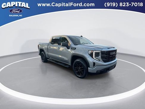 Used 2024 GMC Sierra 1500 Elevation w/ LPO, Elevation Black Package image 2