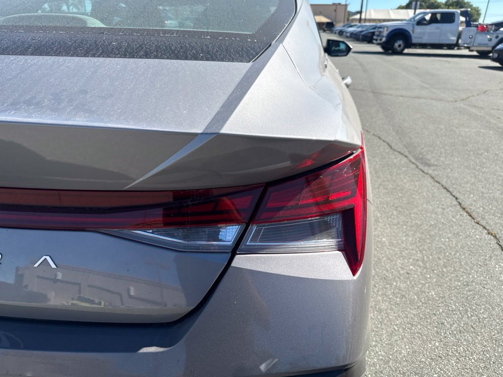 Used 2025 Hyundai Elantra SEL FWD image 8