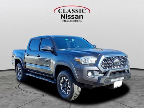 Used 2019 Toyota Tacoma TRD Off-Road image 1