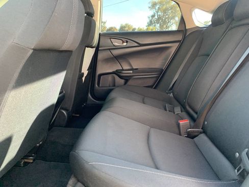 Used 2019 Honda Civic EX image 10