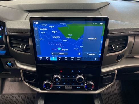 Used 2023 Ford Expedition Max XLT image 25