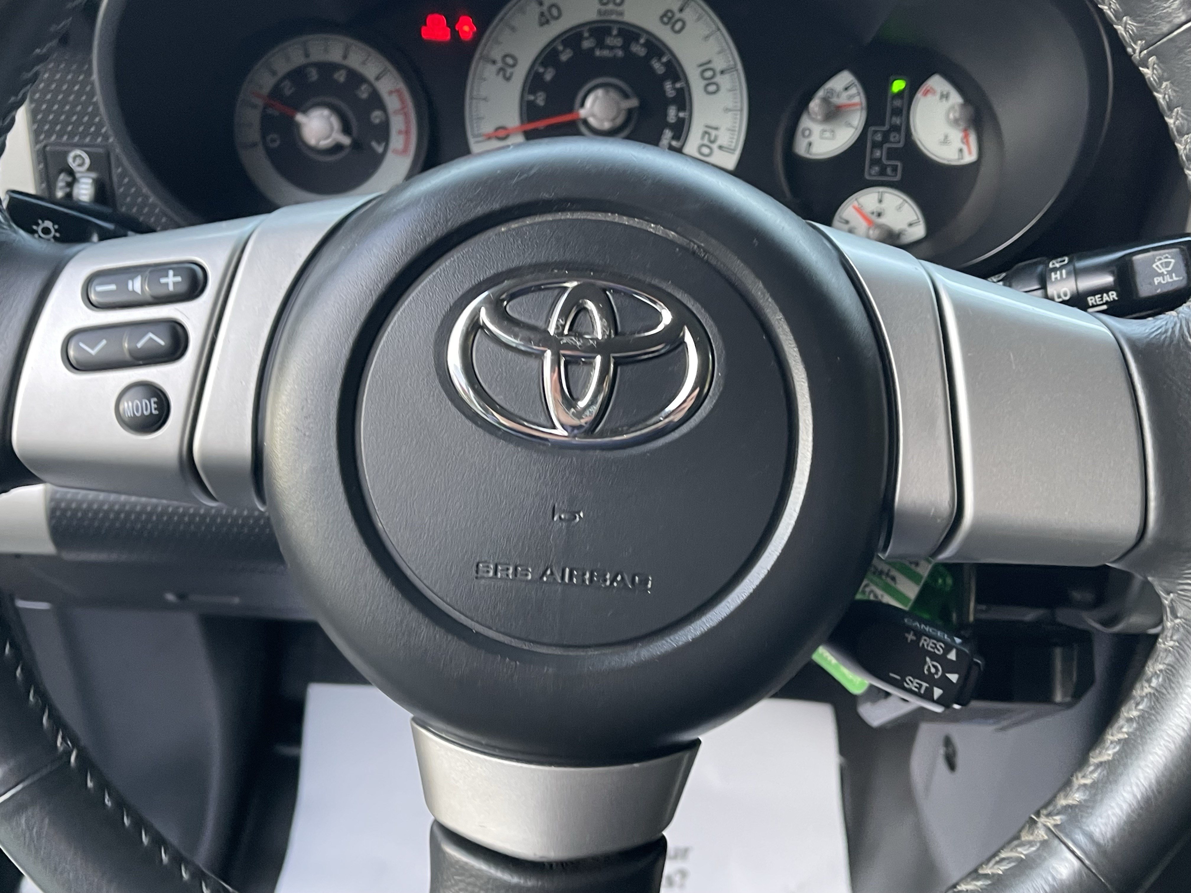 Used 2007 Toyota FJ Cruiser 4WD image 19