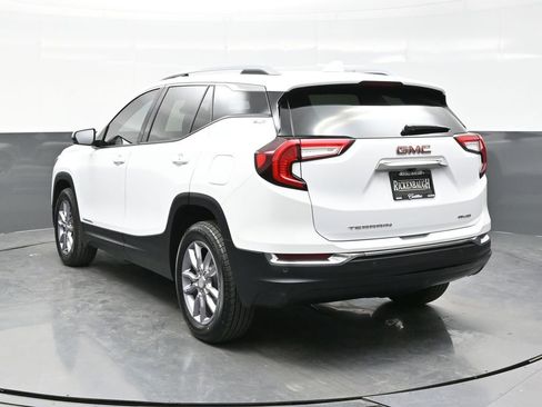 Used 2023 GMC Terrain SLT w/ Tech Package AWD/4WD image 5