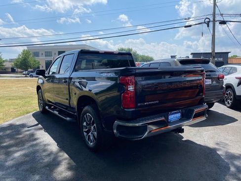Used 2023 Chevrolet Silverado 1500 LT AWD/4WD image 8
