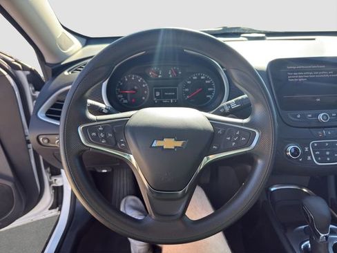 Used 2024 Chevrolet Malibu LT image 10