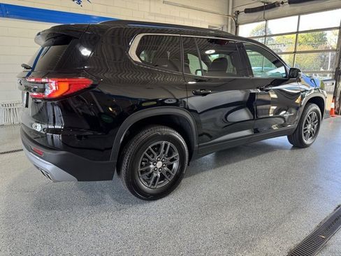 Used 2025 GMC Acadia Elevation image 10