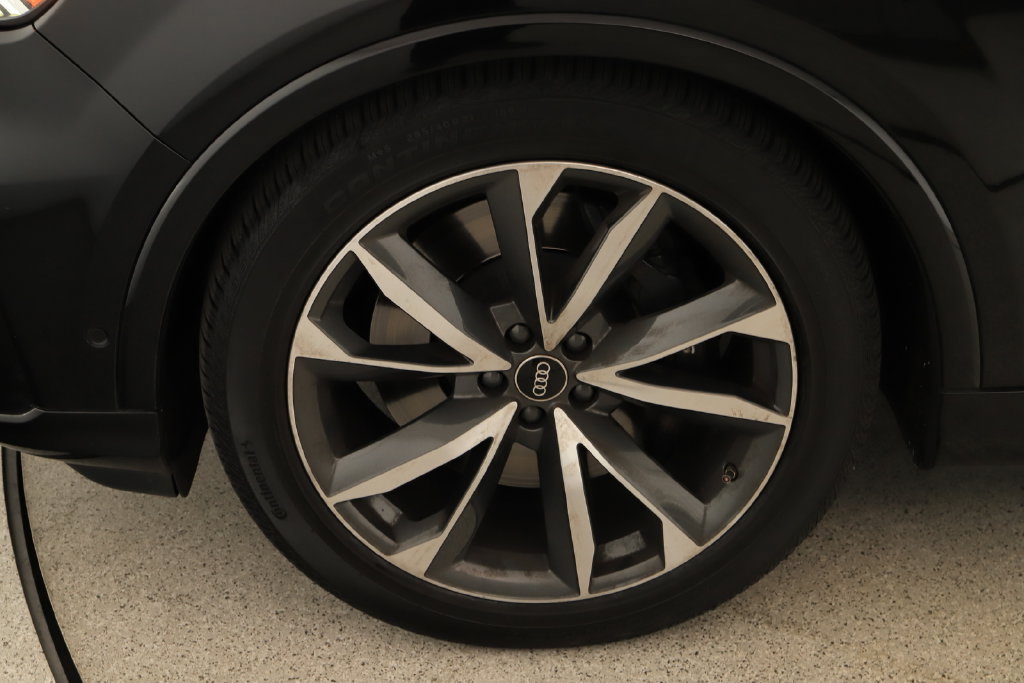 Certified 2023 Audi SQ7 Prestige AWD/4WD image 33