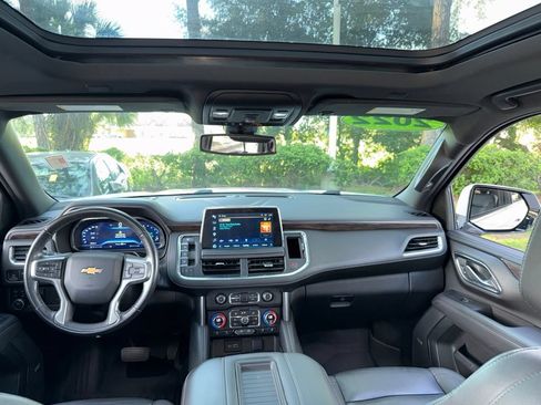 Used 2022 Chevrolet Suburban LT AWD/4WD image 57