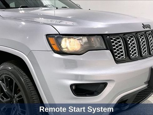 Used 2021 Jeep Grand Cherokee Altitude AWD/4WD image 42