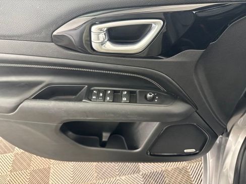 Used 2022 Jeep Compass High Altitude AWD/4WD image 18