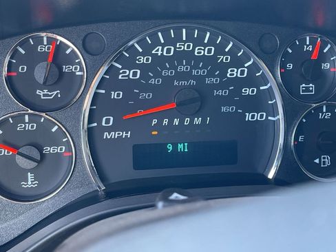 New 2025 GMC Savana 2500 Extended w/ Driver Convenience Package image 12