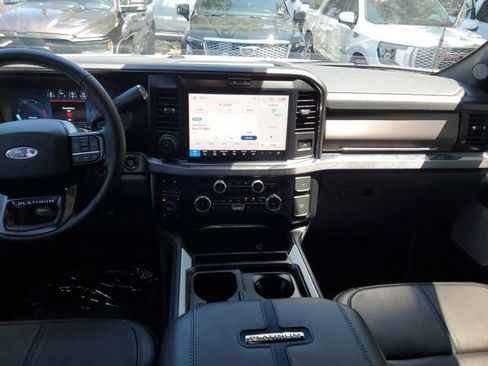 Used 2026 Ford F250 Platinum AWD/4WD image 14