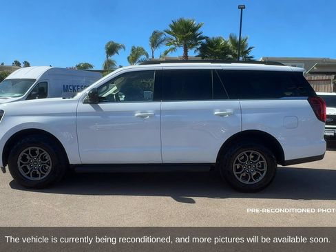 Used 2025 Ford Expedition Active AWD/4WD image 9