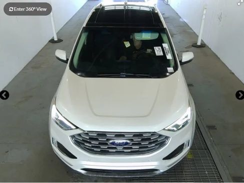 Used 2019 Ford Edge Titanium w/ Equipment Group 301A FWD image 4