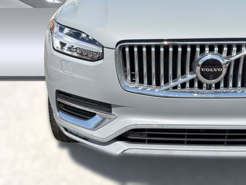 Certified 2024 Volvo XC90 B6 Ultimate w/ Protection Package image 11