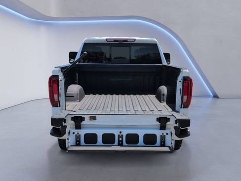 Used 2021 GMC Sierra 1500 AT4 w/ Technology Package AWD/4WD image 8