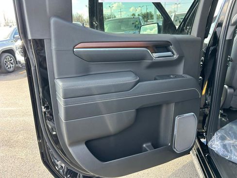 New 2026 GMC Sierra 1500 Denali w/ Denali Reserve Package image 7
