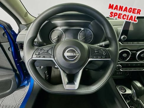 Used 2024 Nissan Sentra SV FWD image 13