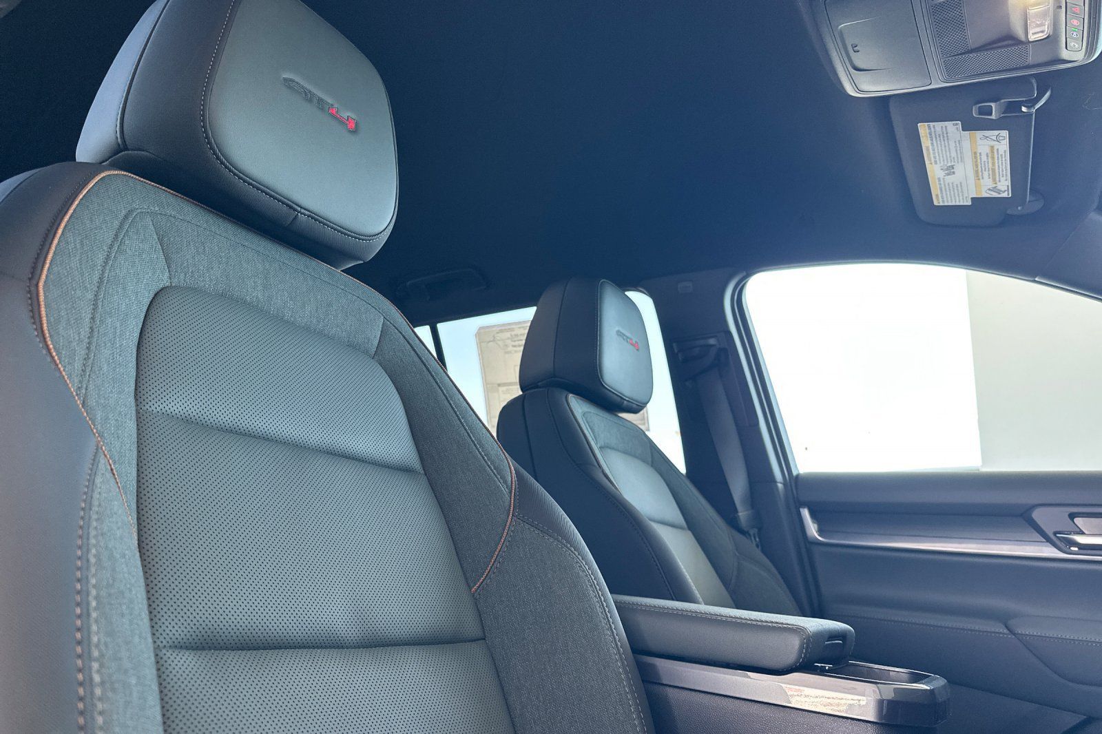 New 2026 GMC Terrain AT4 AWD/4WD image 18