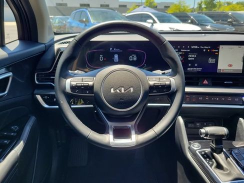 Used 2024 Kia Sportage EX FWD image 10
