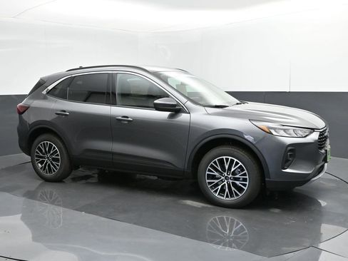 New 2024 Ford Escape SE image 8