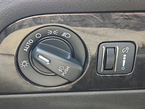 Used 2016 Dodge Durango Limited w/ Premium Group image 25