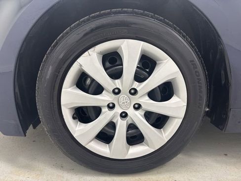 Used 2024 Toyota Corolla LE FWD image 33