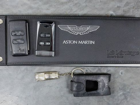 Used 2011 Aston Martin V12 Vantage Coupe image 74